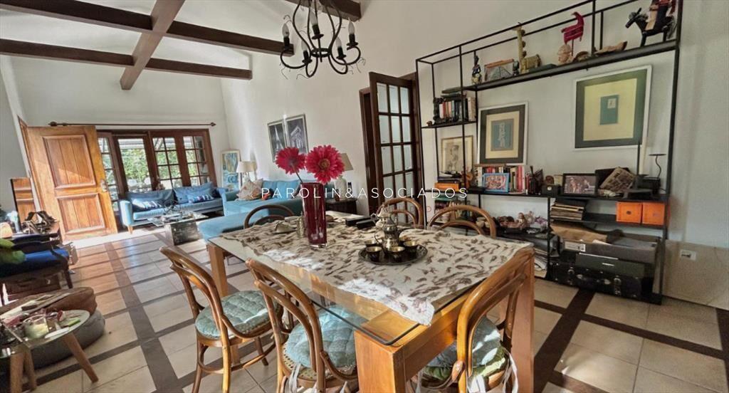 Casa en venta de 4 dormitorios en playa Mansa,