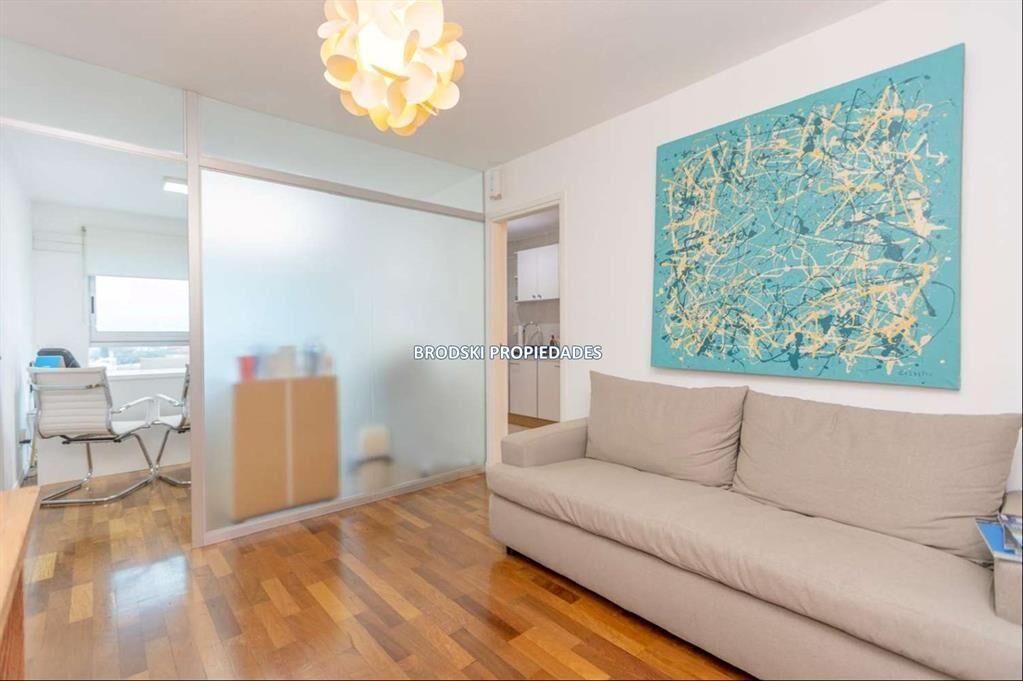 VENTA APARTAMENTO EN TRES CRUCES CON RENTA - 2 DORMITORIOS