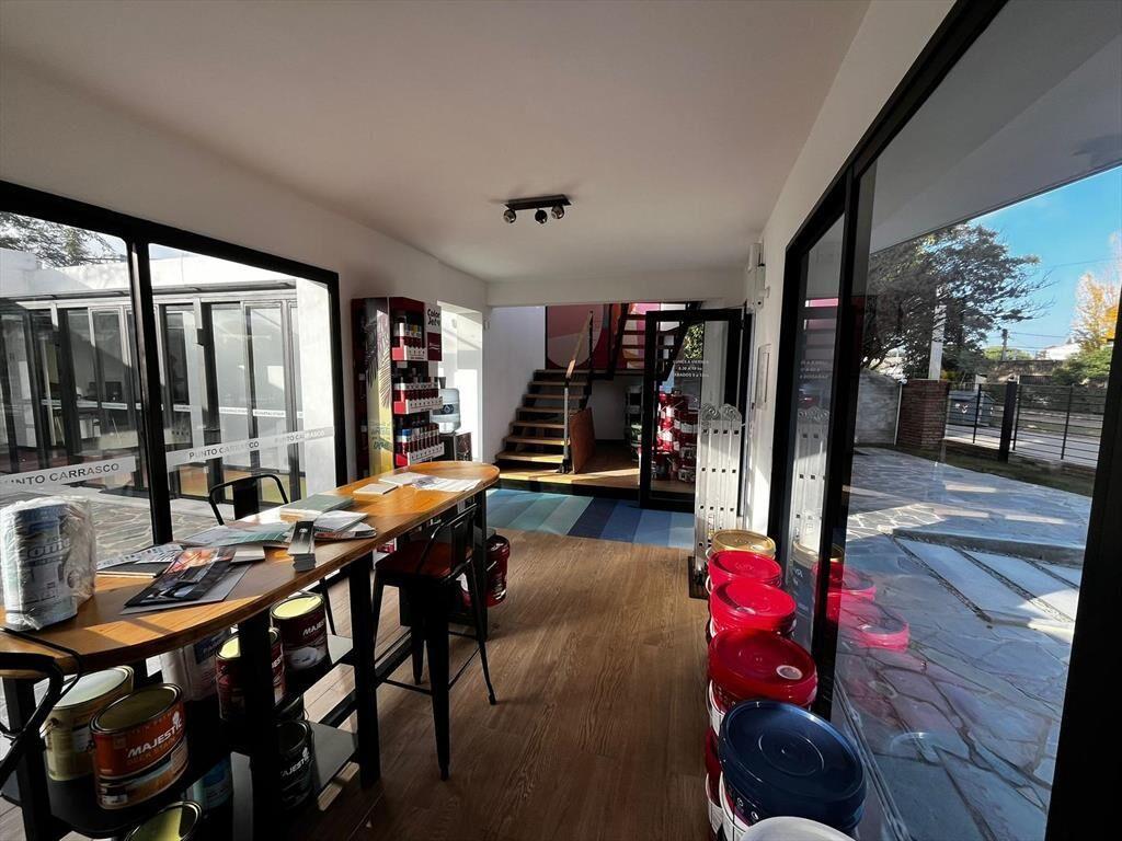 Carrasco, estrena, 172 m2 construídos 230 m2 libres de te