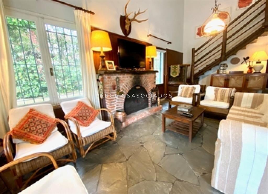 Casa En Venta de 6 Dormitorios en Mansa, Punta