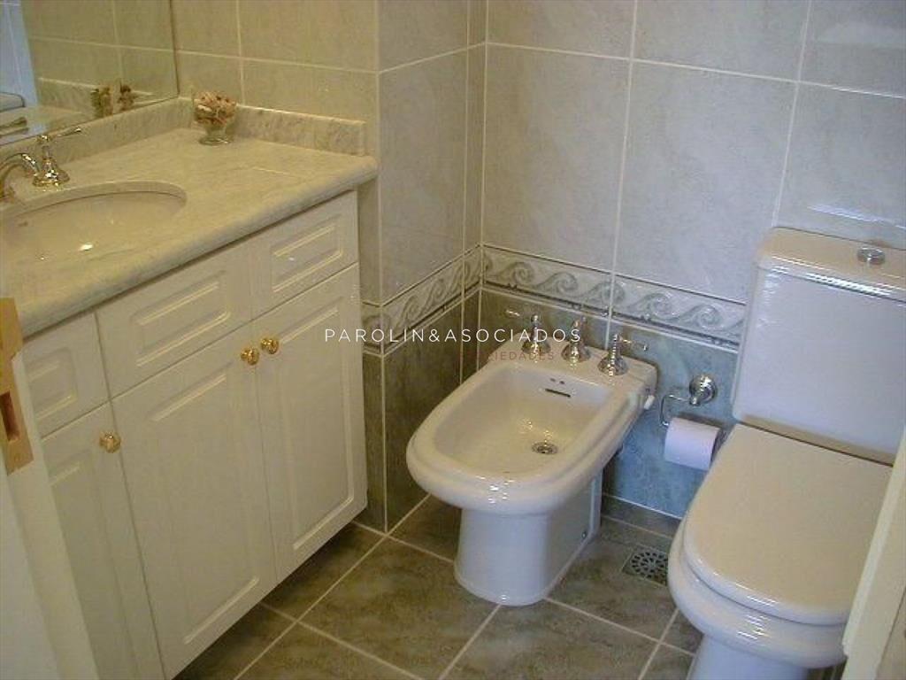 Apartamento de 3 dormitorios en Coral Tower, del