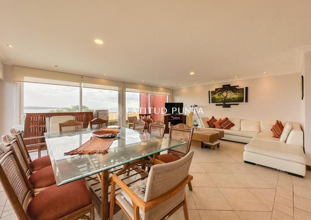 Pent House en Mansa, primera línea, 3 más