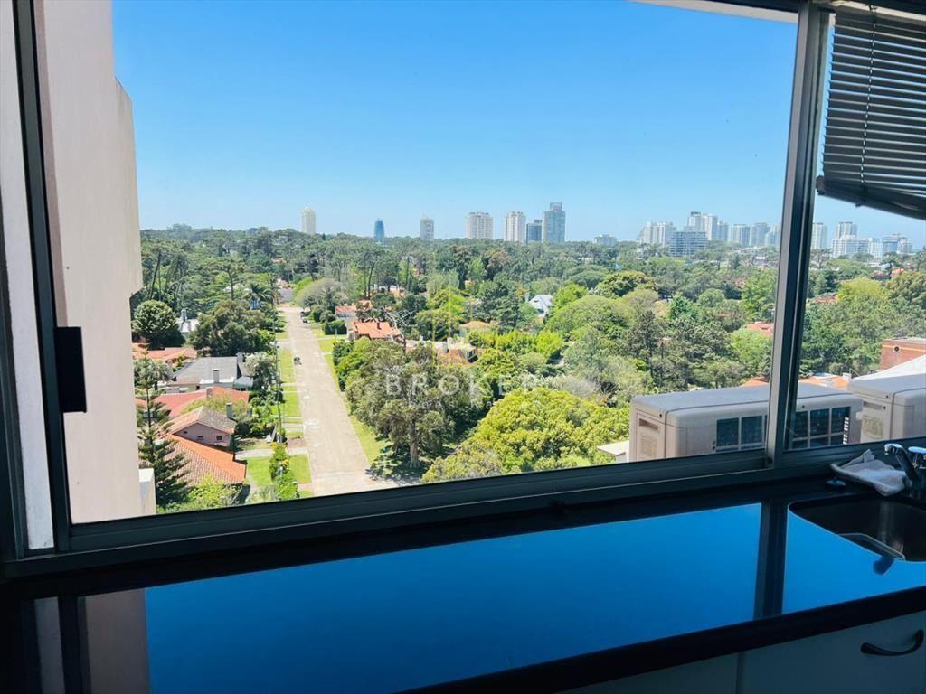 Apartamento de 3 dormitorios en Alquiler de Linea