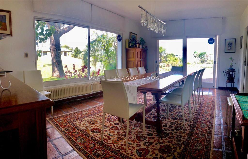 Casa en venta de 4 dormitorios en Pinares, Punta del Este.