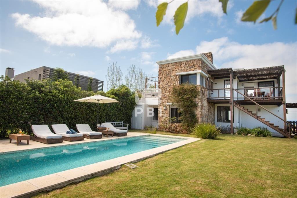 Espectacular Casa en Venta en El Chorro con al -