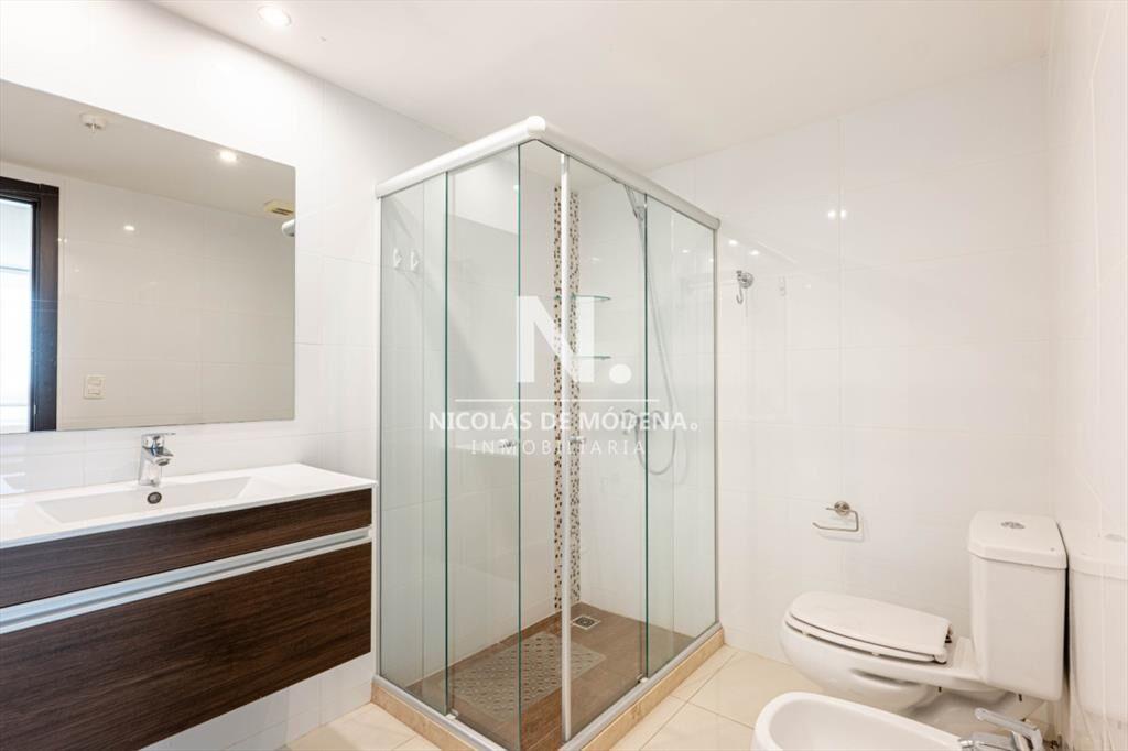 Apartamento en Venta, 2 Dormitorios - Punta del