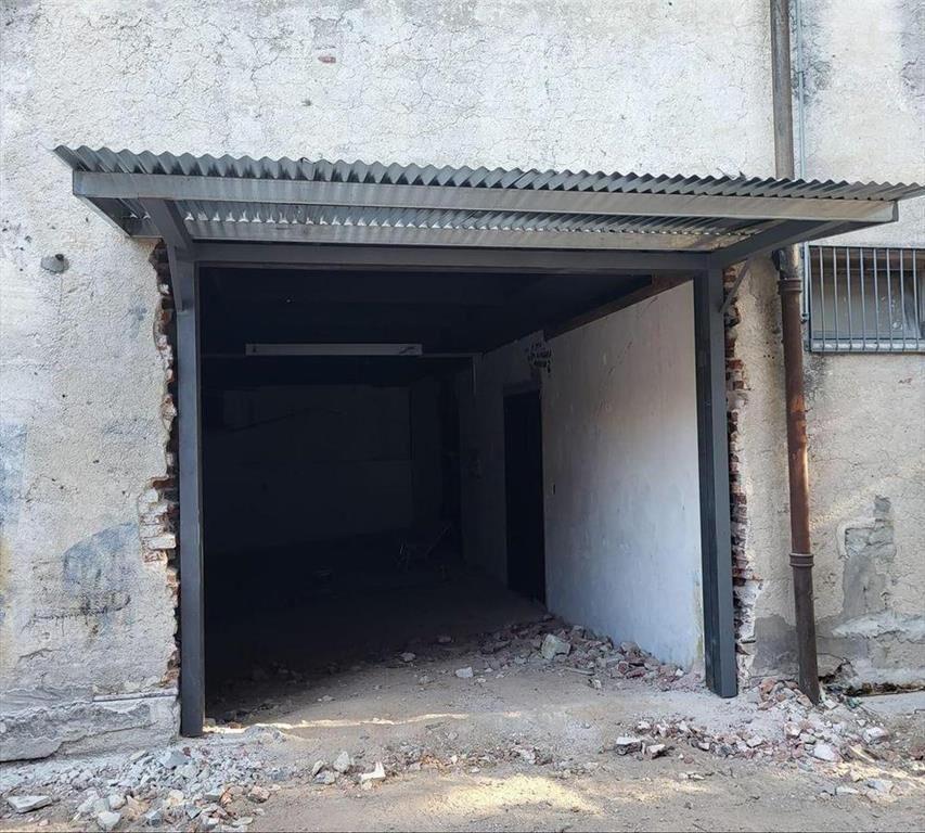 VENTA DE LOCAL DE GRAN METRAJE EN COLONIA DEL SACRAMENTO
