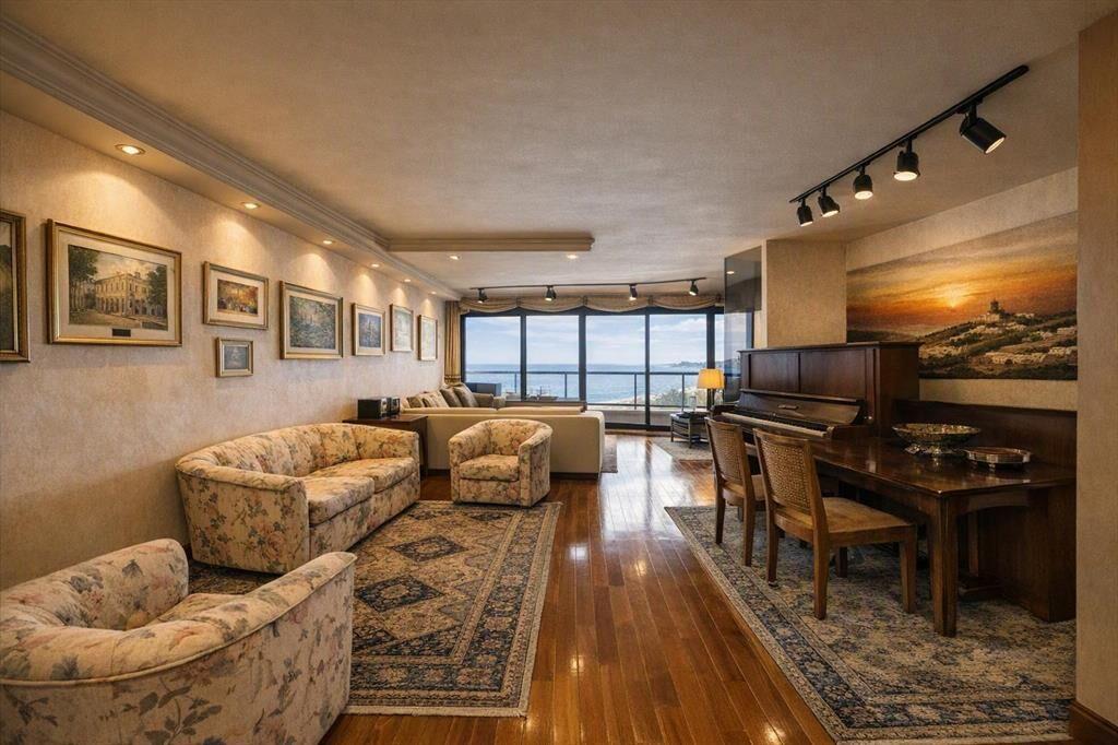 Venta Apartamento 3 dormitorios Garaje doble frente al mar