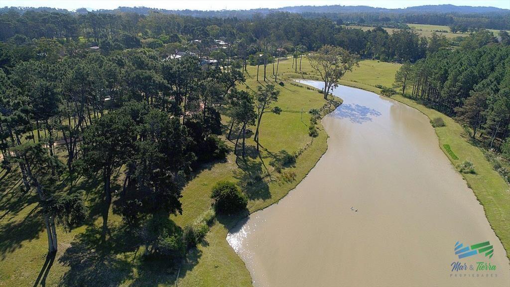 venta de terreno en parada 40 de playa mansa