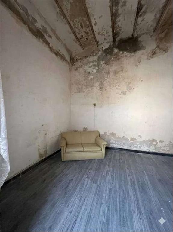 GRAN CASA EN JACINTO VERA CON MUCHO POTENCIAL PARA RECICLAR