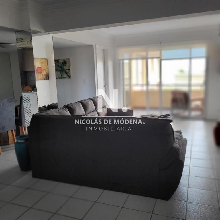 Vende apartamento de 3 Dormitorios en Pinares del