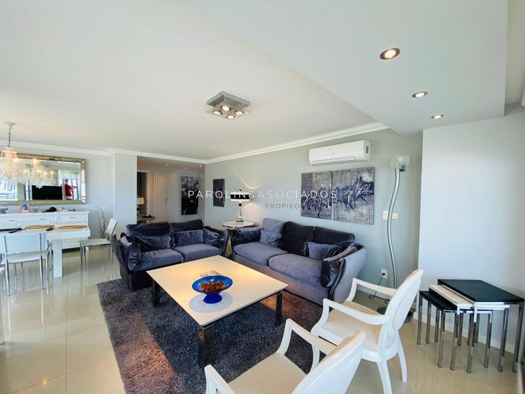 Apartamento en venta de 4 dormitorios en Torre