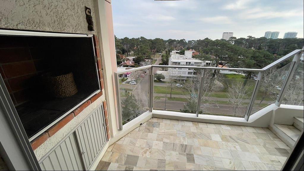 Apartamento en venta de 2 dormitorios en Punta del este
