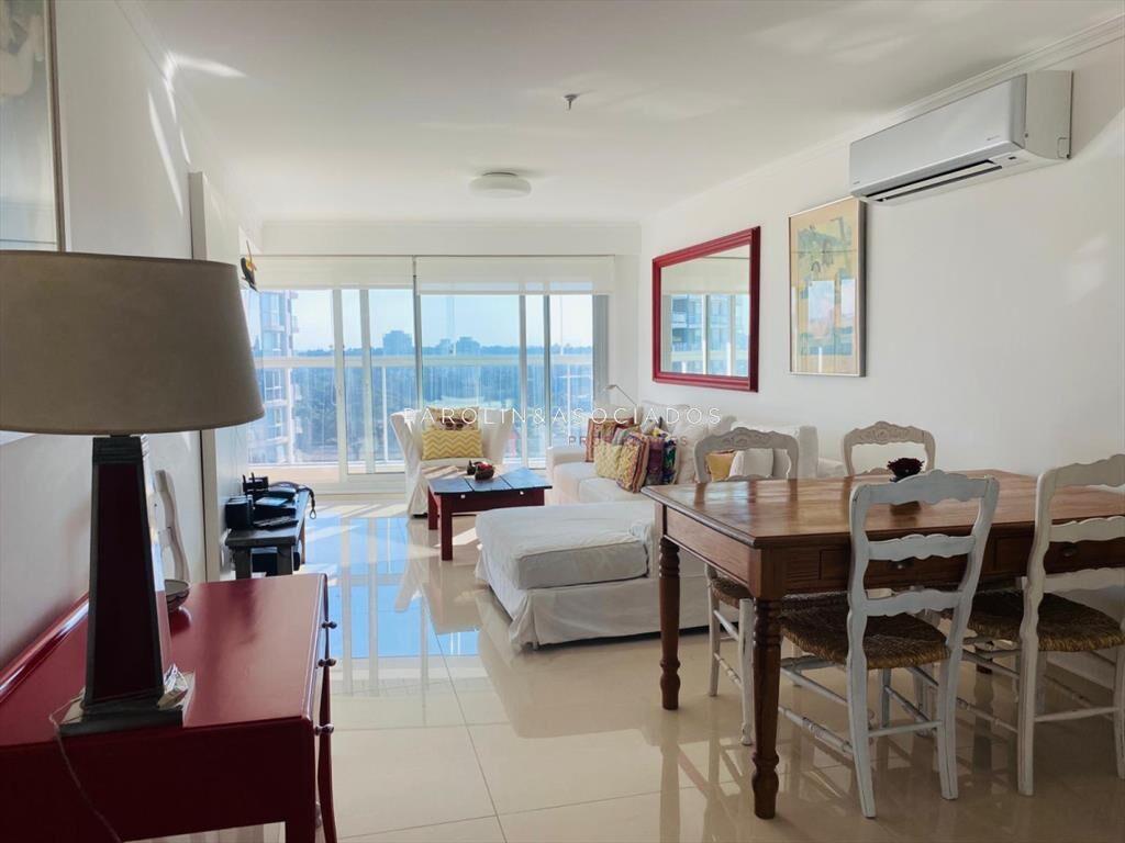 Apartamento en venta de 2 dormitorios en Miami