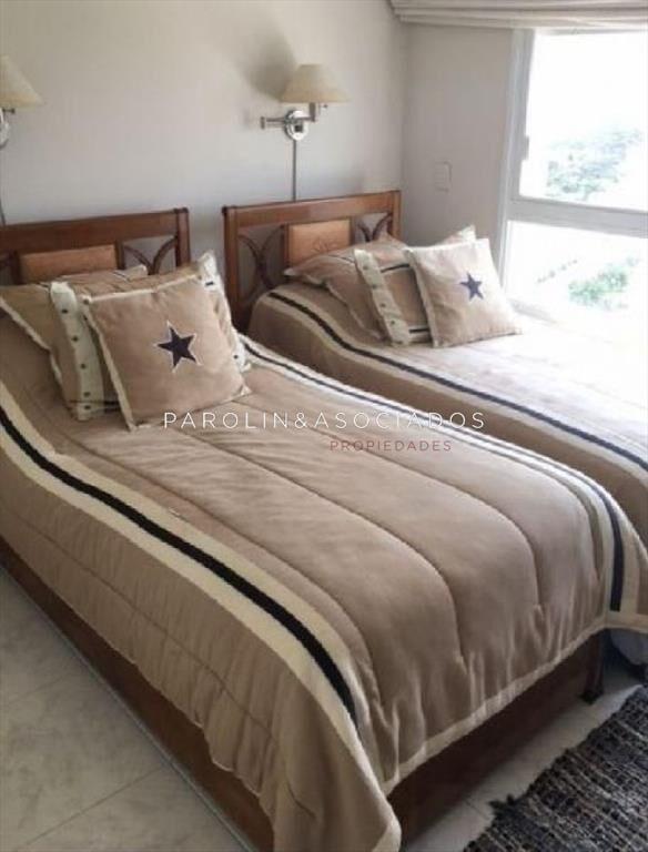 Apartamento 3 dormitorios en coral tower, mansa,