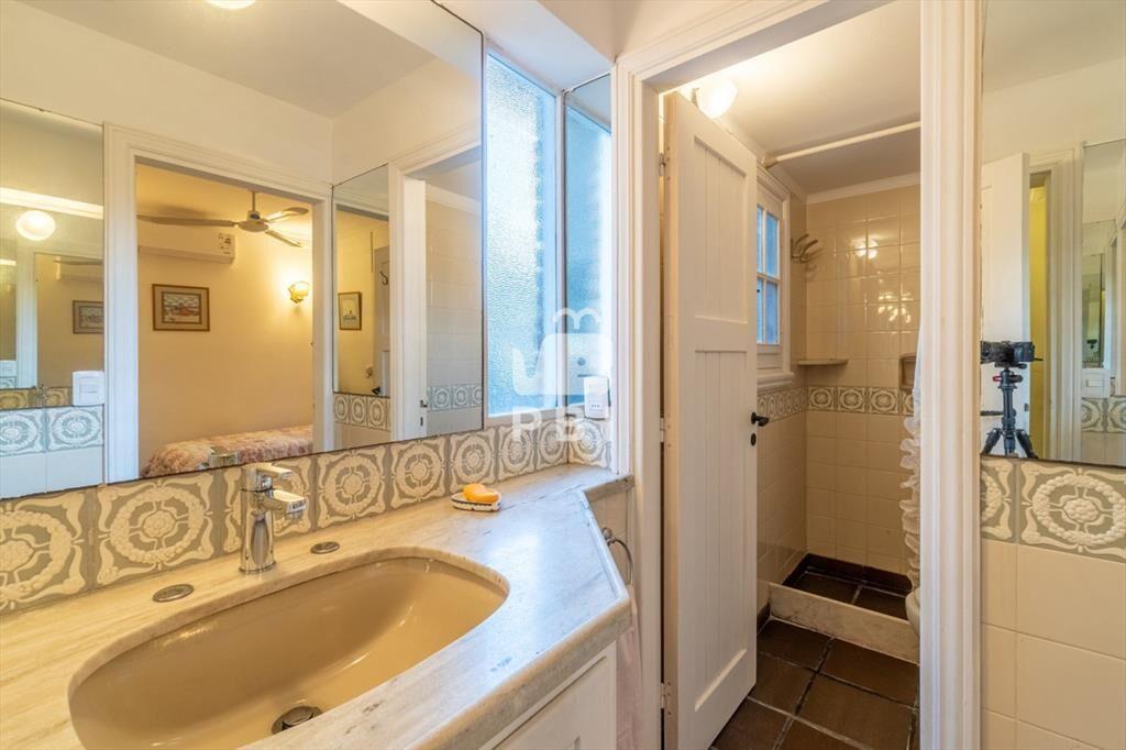 Exclusiva propiedad en venta, con 5 dormitorios,