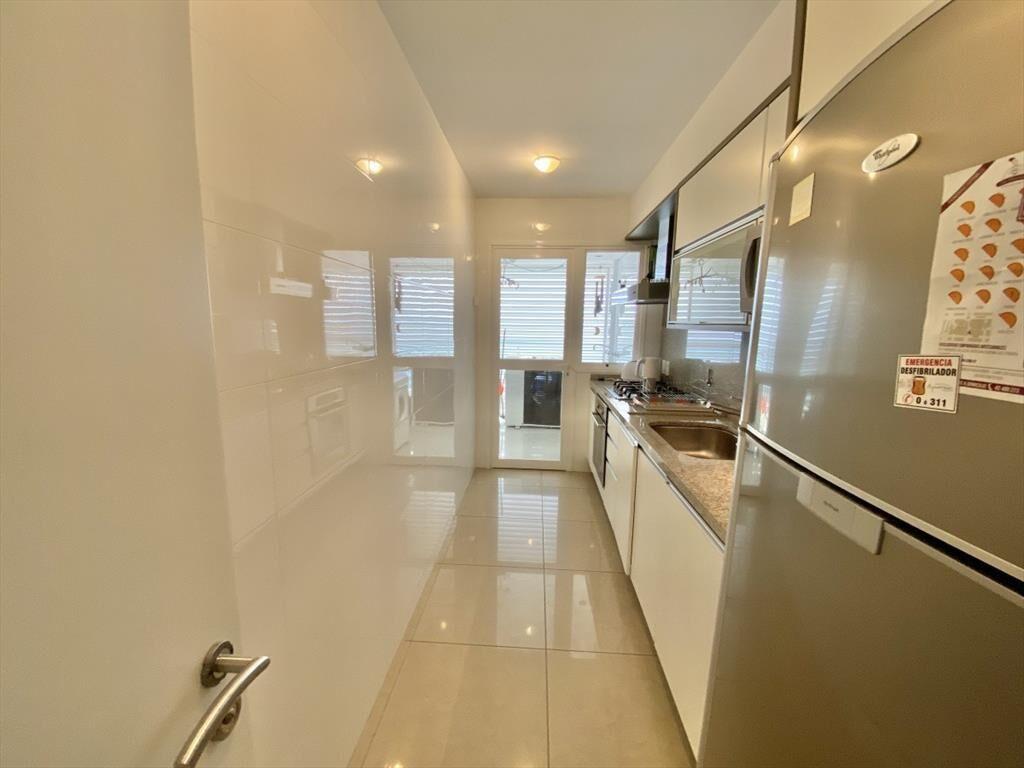 ALQUILER ANUAL APARTAMENTO 3 SUITES EN AQUARELA PUNTA DEL E