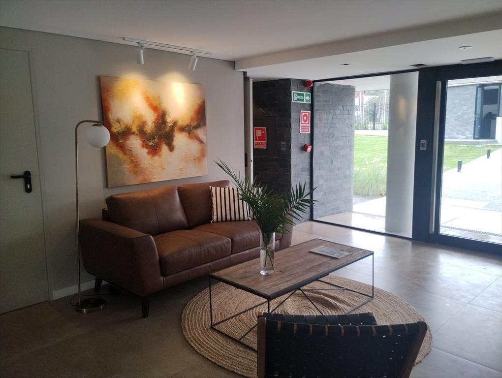AMPLIO APARTAMENTO DE 1 DORMITORIO A ESTRENAR EN CARRASCO