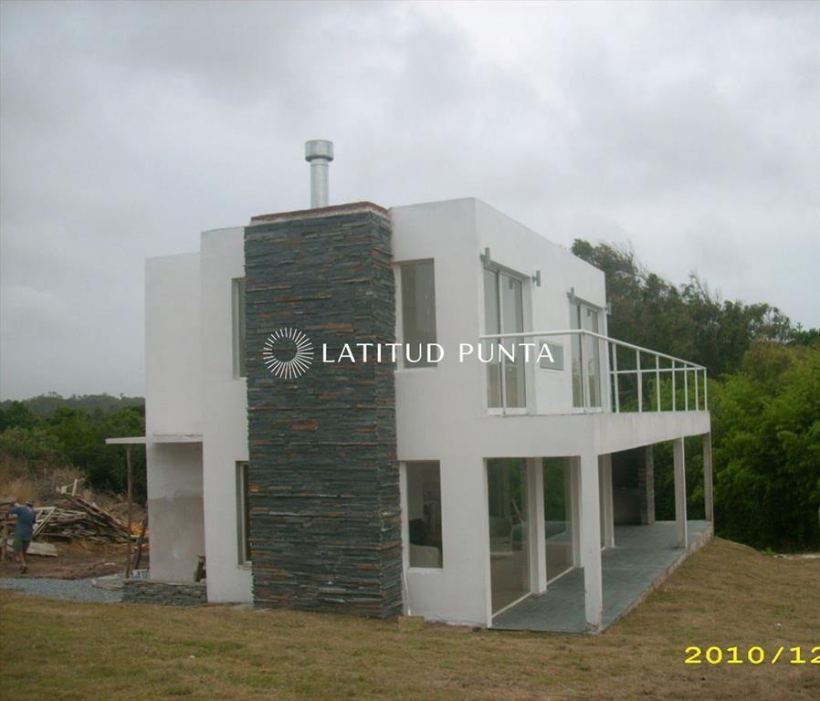 Casa en Balneario Buenos Aires, 3 dormitorios *