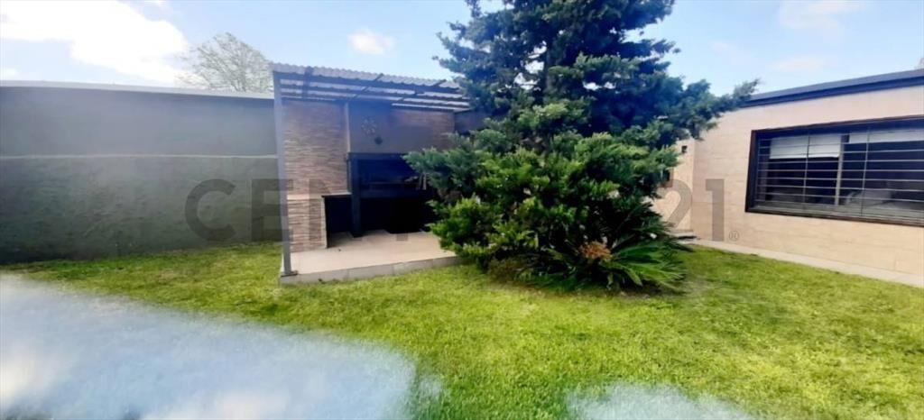 VENTA 2 CASAS-a metros del mar-Cochera-Barbacoa,Parriller...
