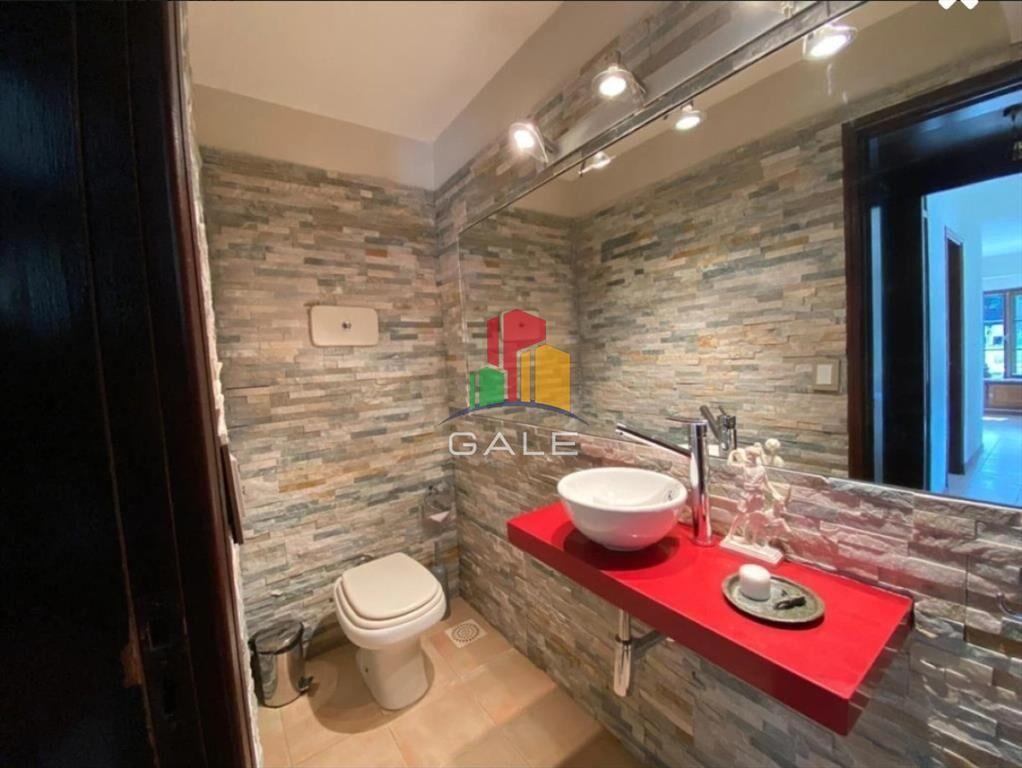 En venta casa de 5 dormitorios, con piscina, parrillero y j