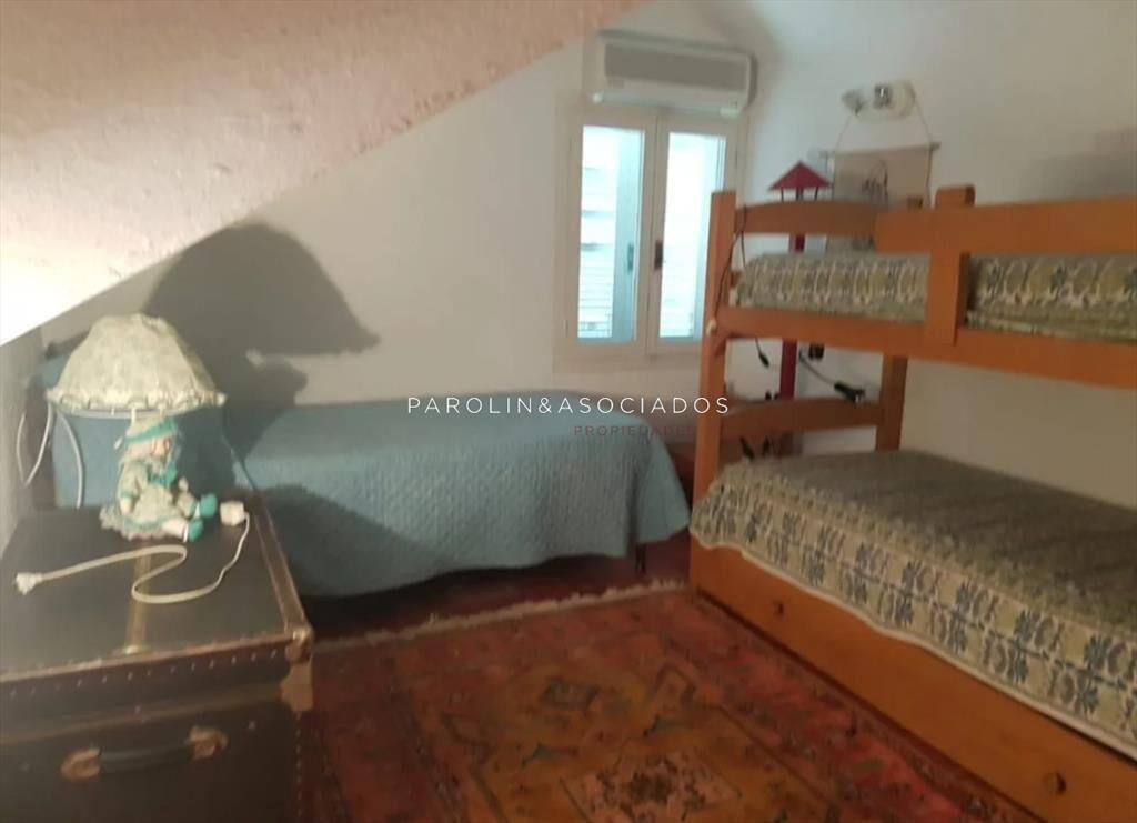 Casa de 5 dormitorios en venta en Marconi, Punta