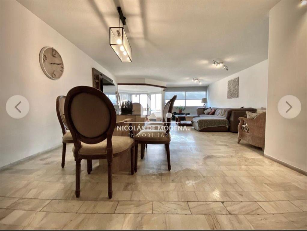 Vende apartamento 3 dormitorios en suite, en del