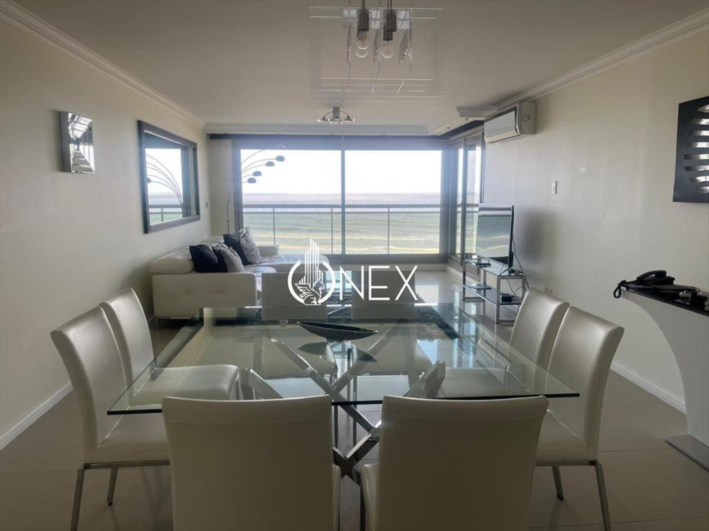 Venta apartamento 3 dormitorios en suite con al 1
