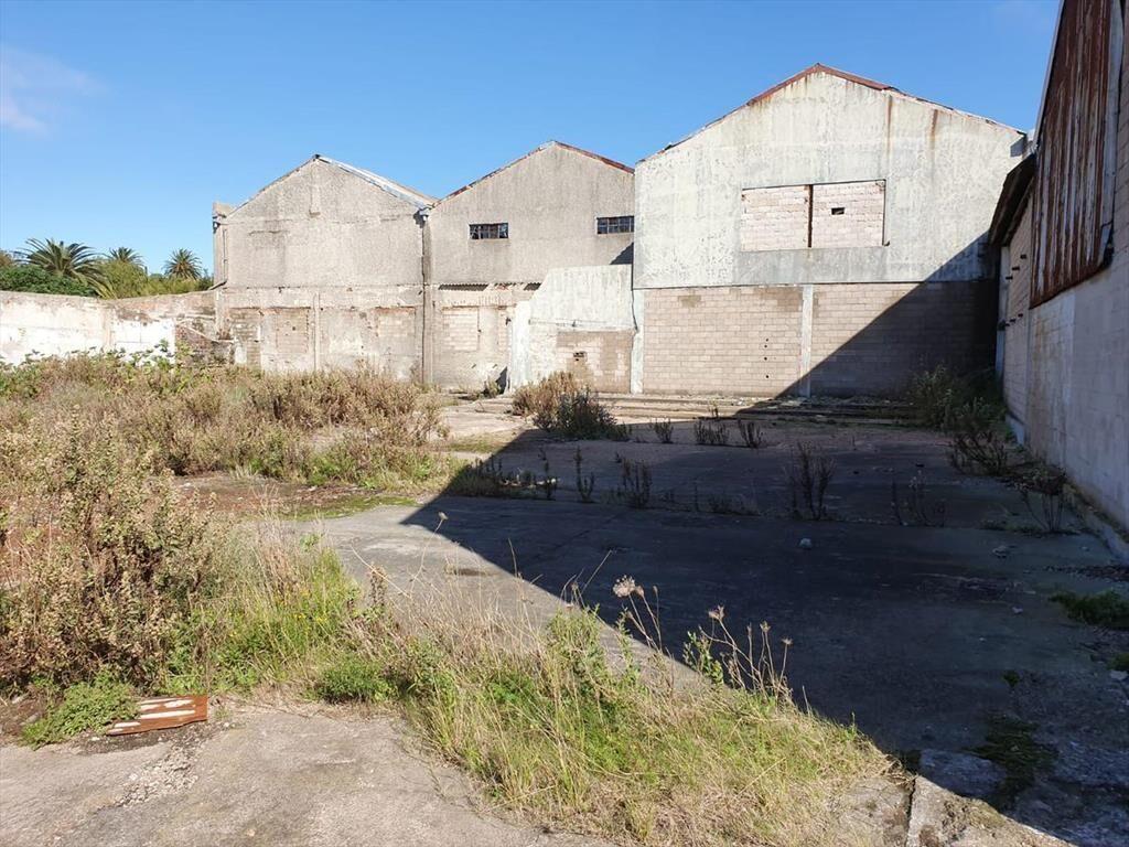 Rambla de Cerro de Montevideo, 4500 m2, 2 entradas de conte