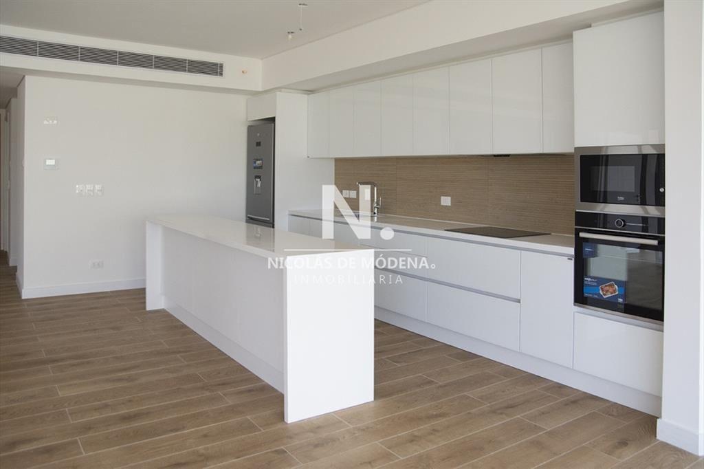 Departamento en venta en Torre de categoria en de