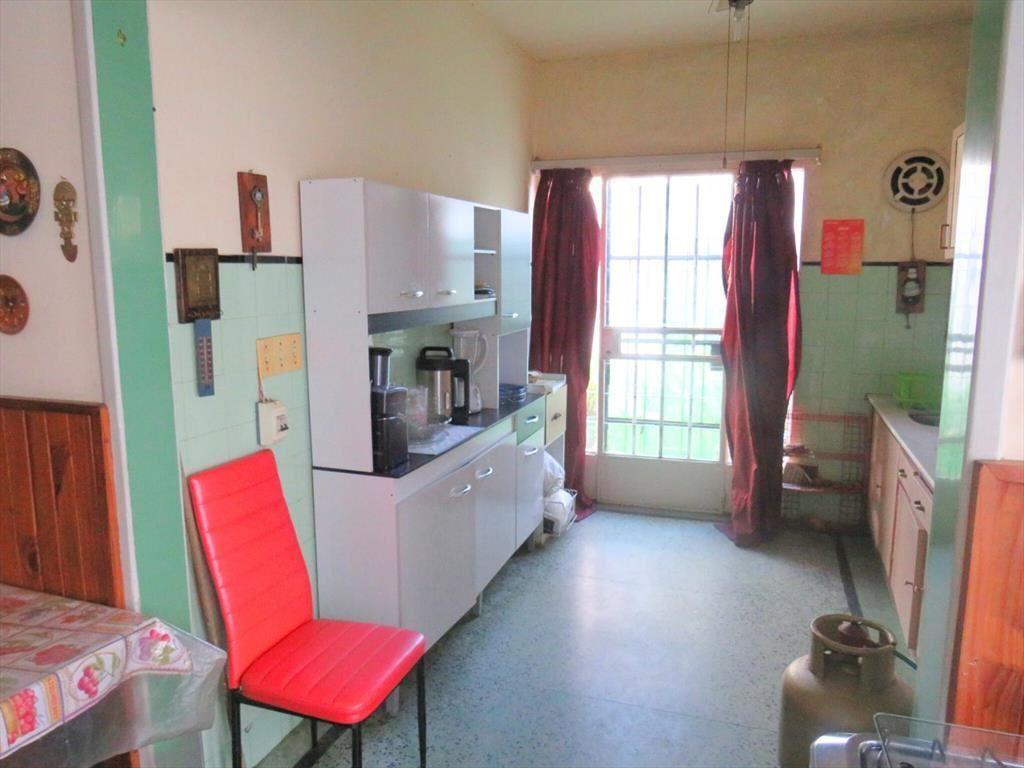 Venta casa ph tres dormitorios baño completo y barbacoa Pas