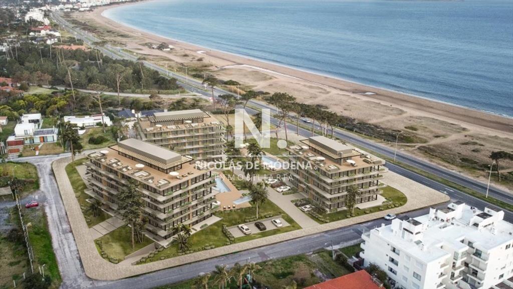 Apartamento Primera Linea Frente a Mansa 1 Bajos