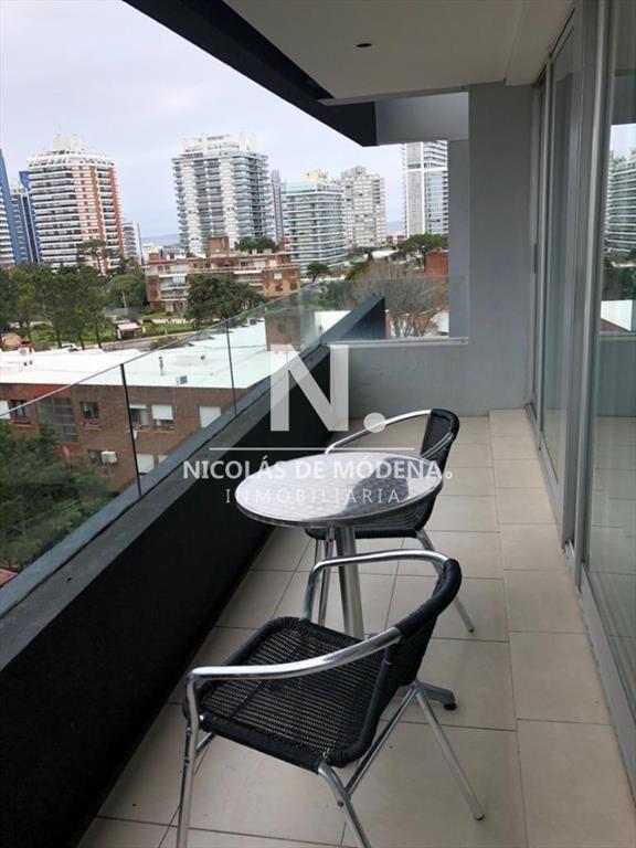 apartamento en playa mansa