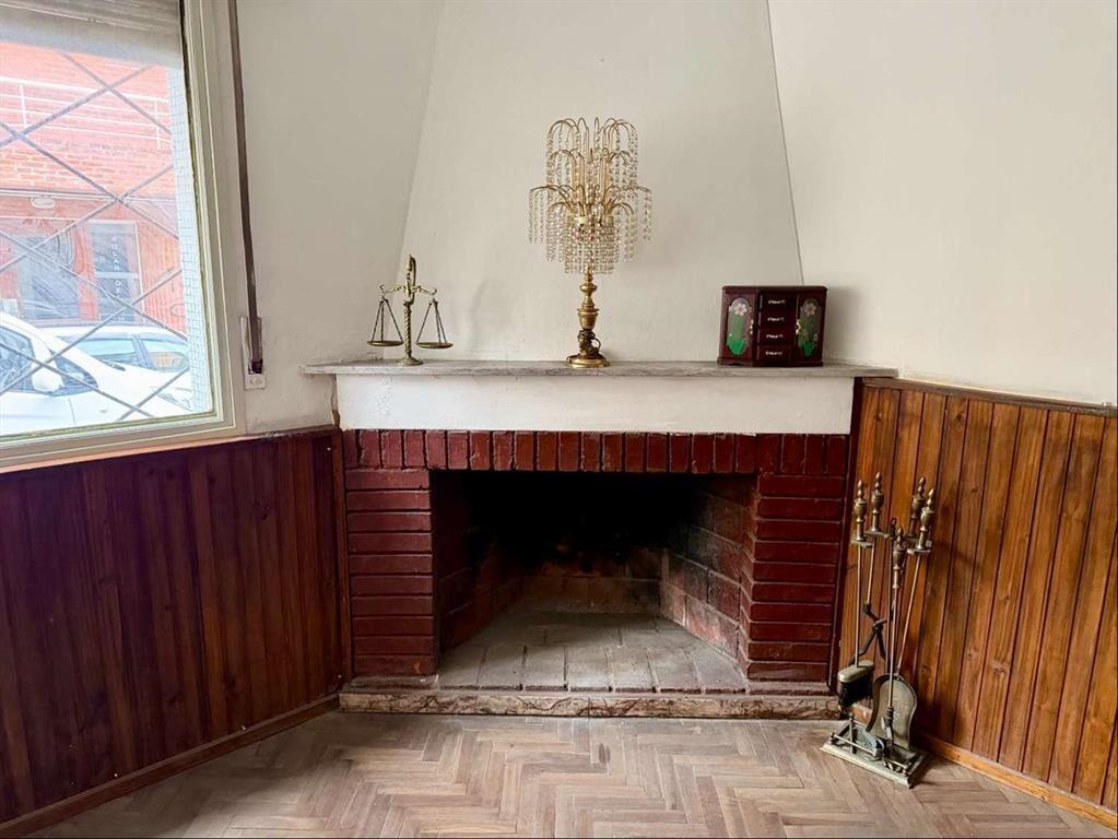 Venta casa 2 dormitorios más servicio, escritorio, garaje p