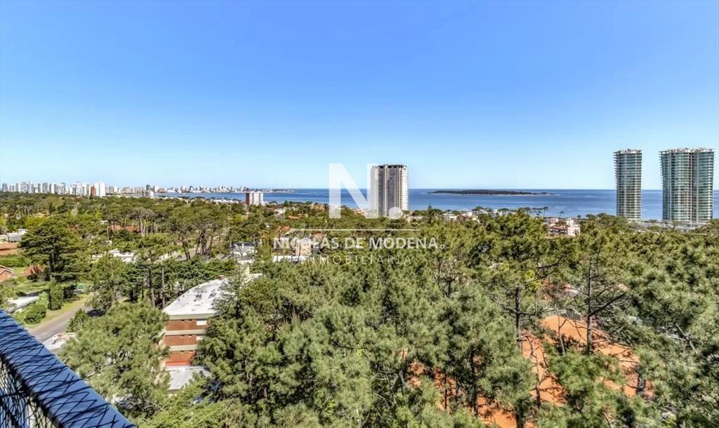 Apartamento de 2 dormitorios en venta con vista