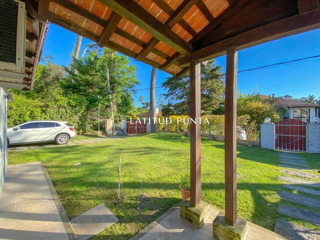 Mansa, casa con piscina climatizada