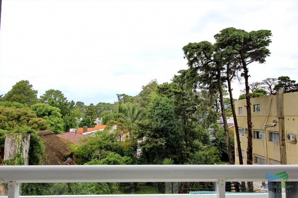 En venta apartamento 1 dormitorio con servicios y