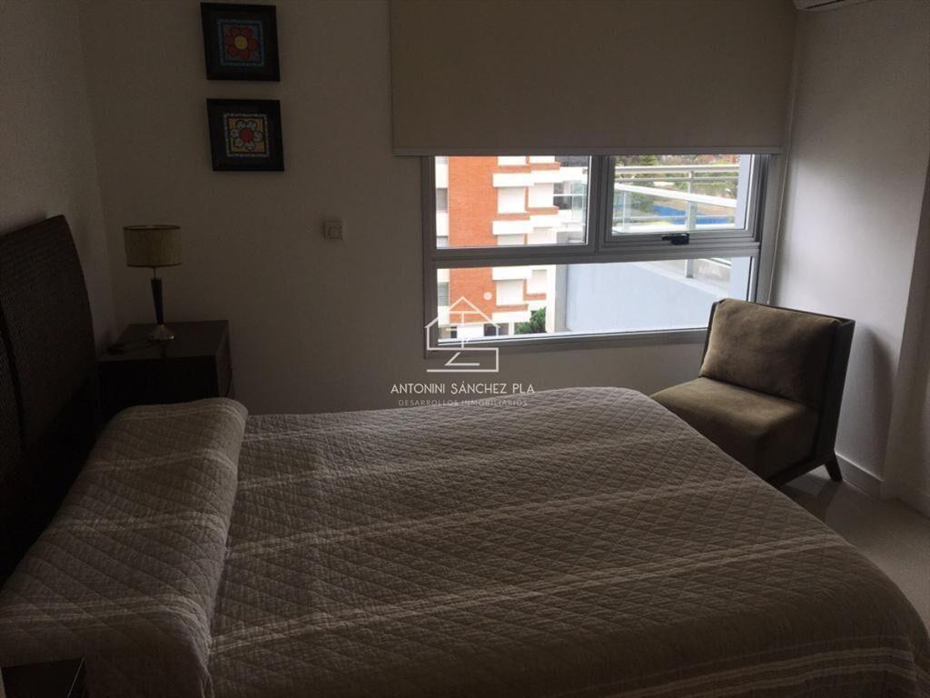 Alquiler apartamento tres dormitorios Punta del 2