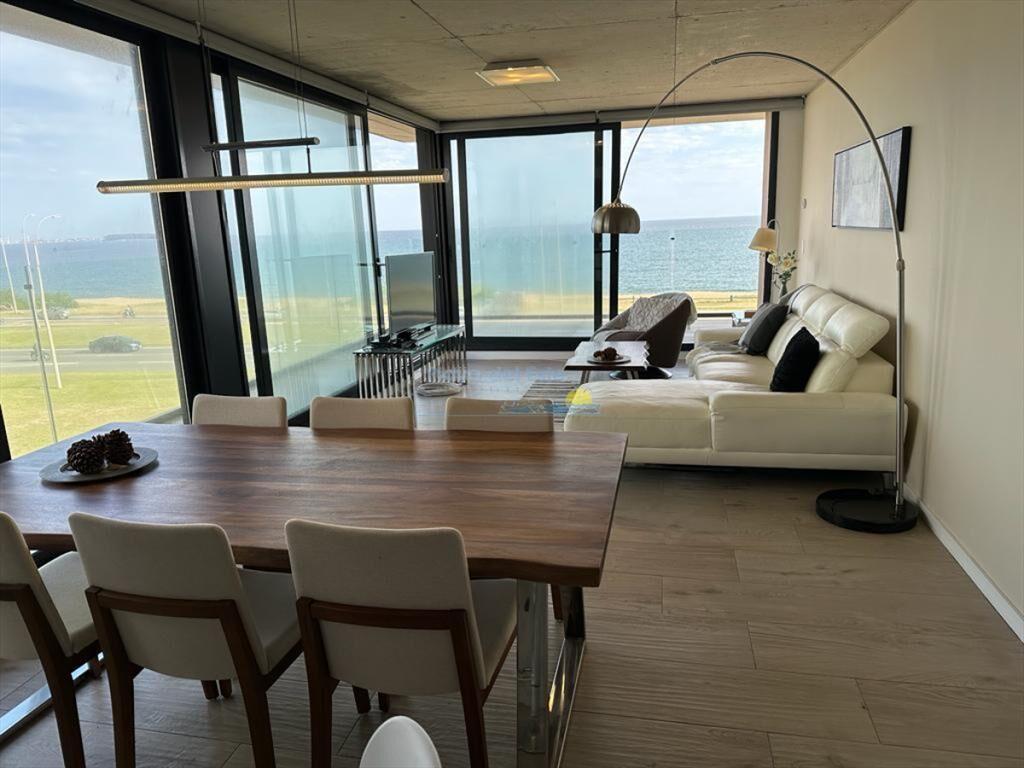 Apartamento de 3 dormitorios en Wallmer Lagoon ,