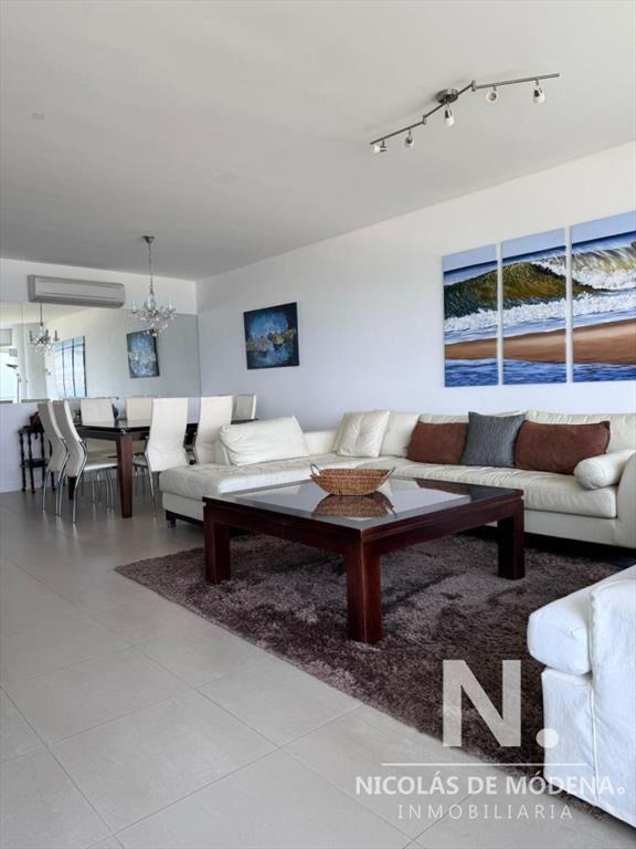 Impresionante apartamento de 2 dormitorios primera linea br