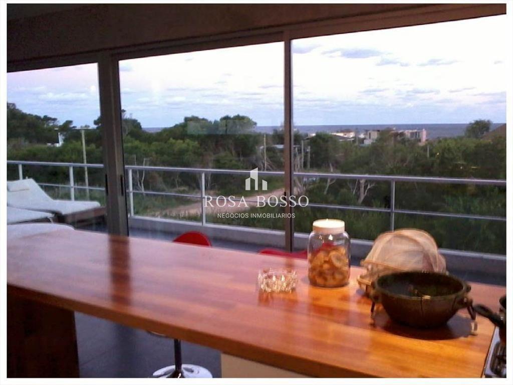 Casa Venta 3 dormitorios Altos de Punta Piedra con vista al