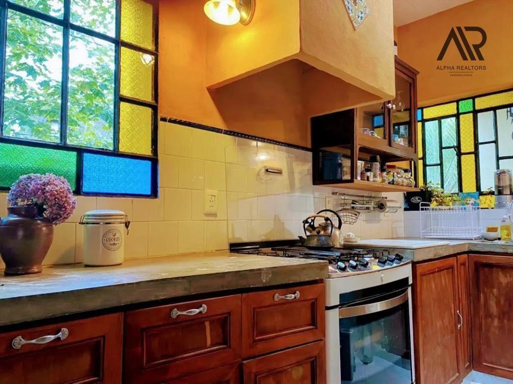 Casa en venta c/ cochera en Jardines de Córdoba