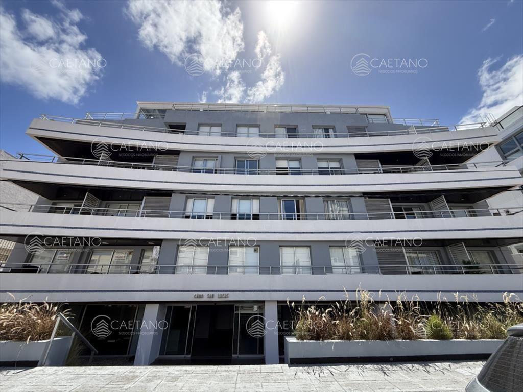 Venta departamento 4 dormitorios - Península