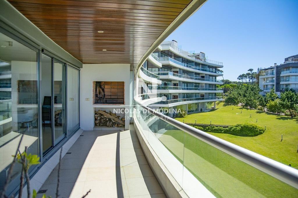 Hermoso departamento en venta, 3 dormitorios + al