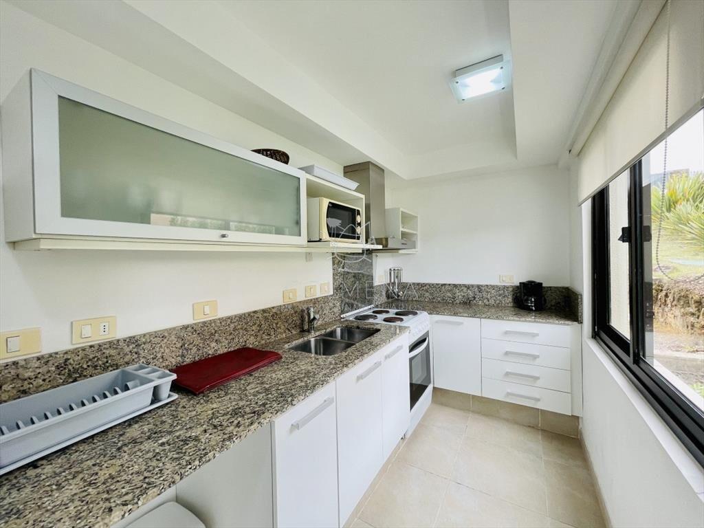 Venta de apartamento de dos dormitorios con en de