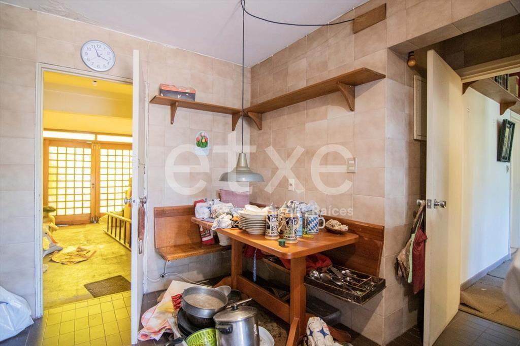 Casa en venta en el limite de Carrasco y Punta Gorda...