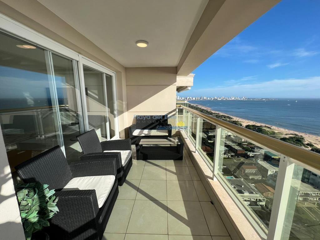 Apartamento de 3 dormitorios en Le Jardin , Punta