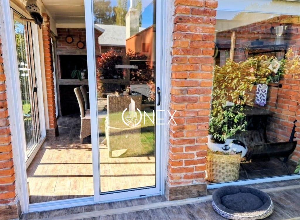 CASA EN VENTA JARDINES DE CORDOBA 2 DORM + U$S