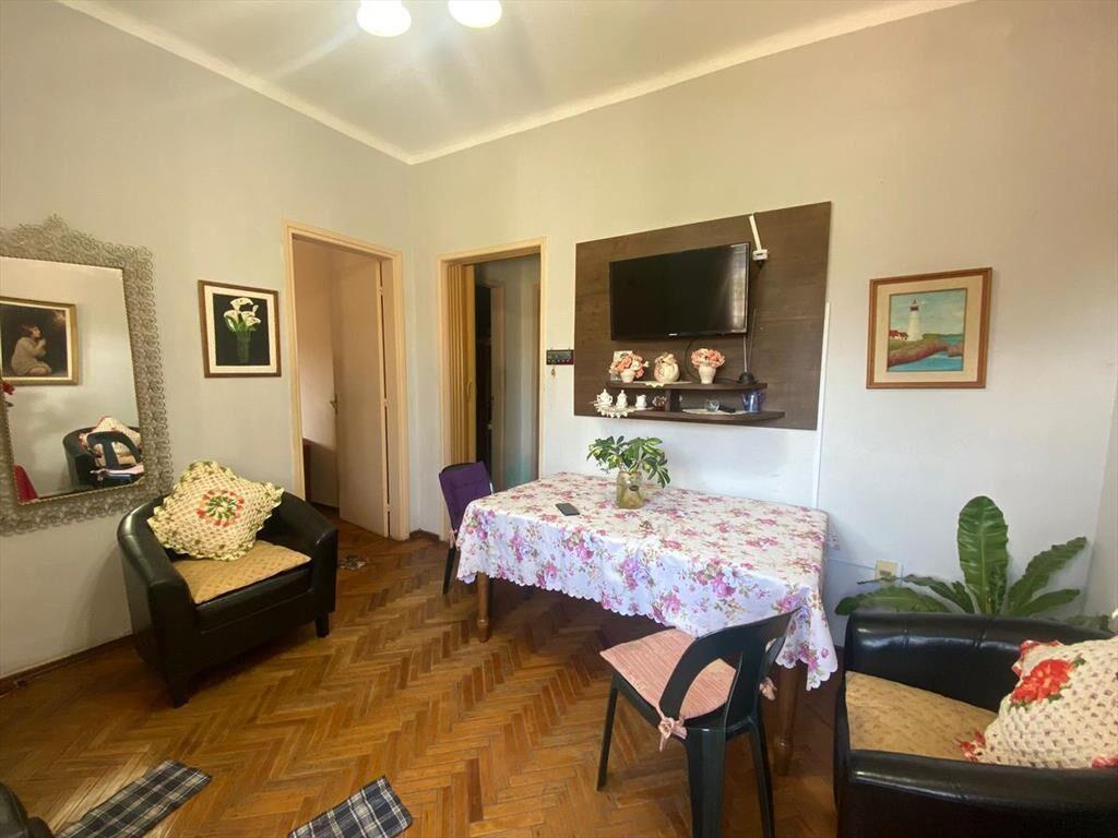 Casa en venta de 5 dormitorios mas monoambiente en Villa Es