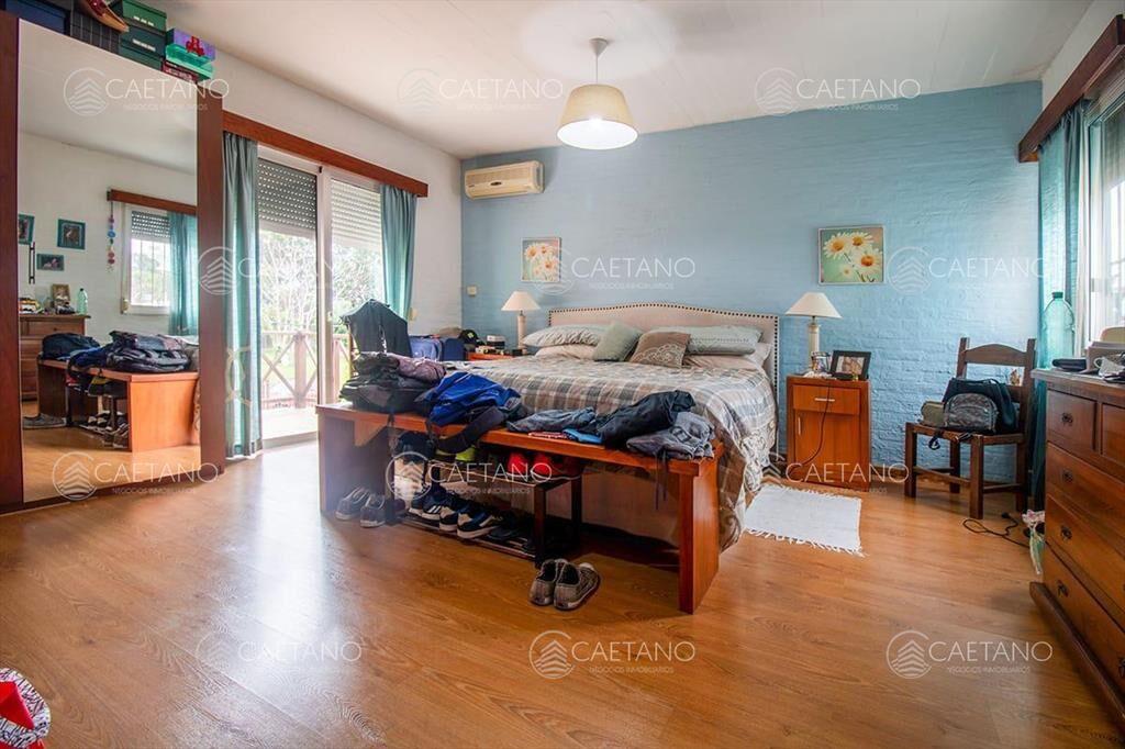 Venta Casa - 4 Dormitorios + Pileta y Parrillero